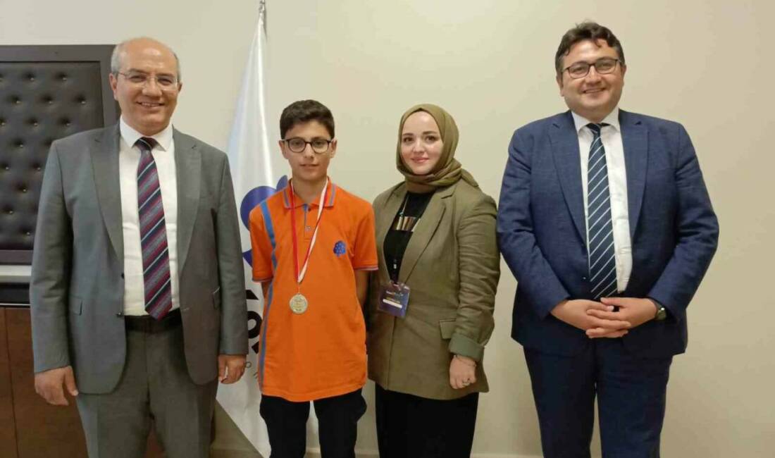 İhlas Koleji öğrencisi Kerem Davud Ebren, Boğaziçi Üniversitesi tarafından 2