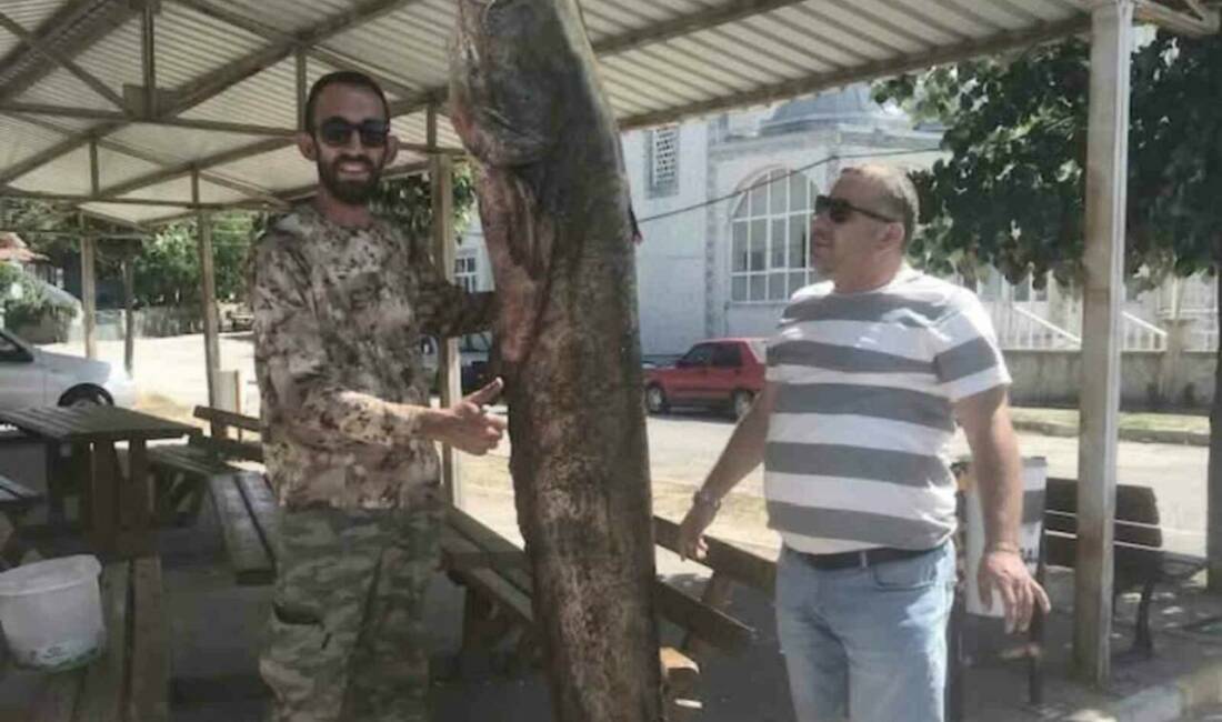 Edirne’nin İpsala ilçesinde balık tutmak için Meriç Nehri’ne çıkan Recai