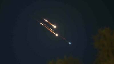 İran, İsrail’e düzenlediği yeni füze saldırısında en az 4 kişi