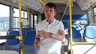 ISPARTA (AA) – Isparta’da özel halk otobüsü şoförü, fenalaşan yolcuyu