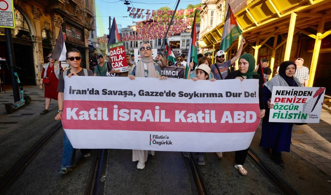 İSTANBUL (AA) – Filistin’e özgürlük gönüllüleri, İsrail’in Gazze’ye ve İran’a