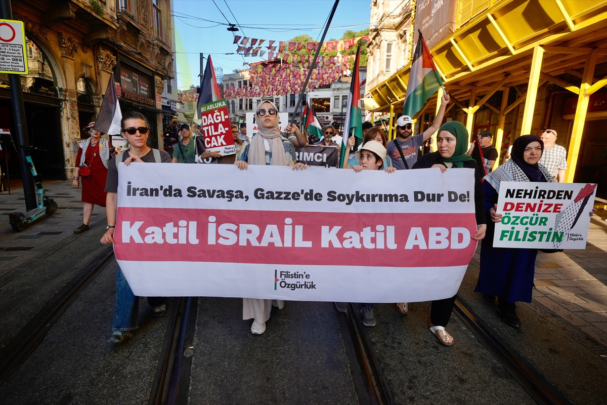 İSTANBUL (AA) – Filistin’e özgürlük gönüllüleri, İsrail’in Gazze’ye ve İran’a