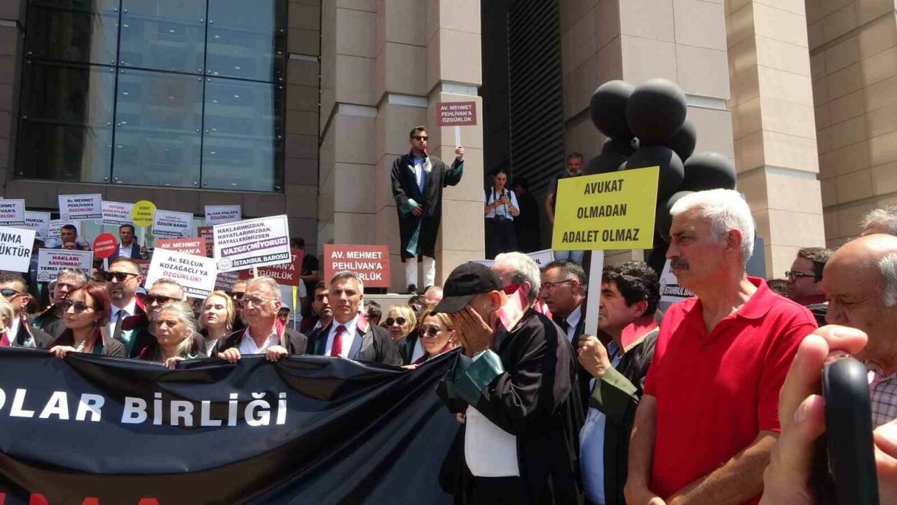 İBB’ye ve görevinden uzaklaştırılan tutuklu başkanı Ekrem İmamoğlu’na yönelik yürütülen