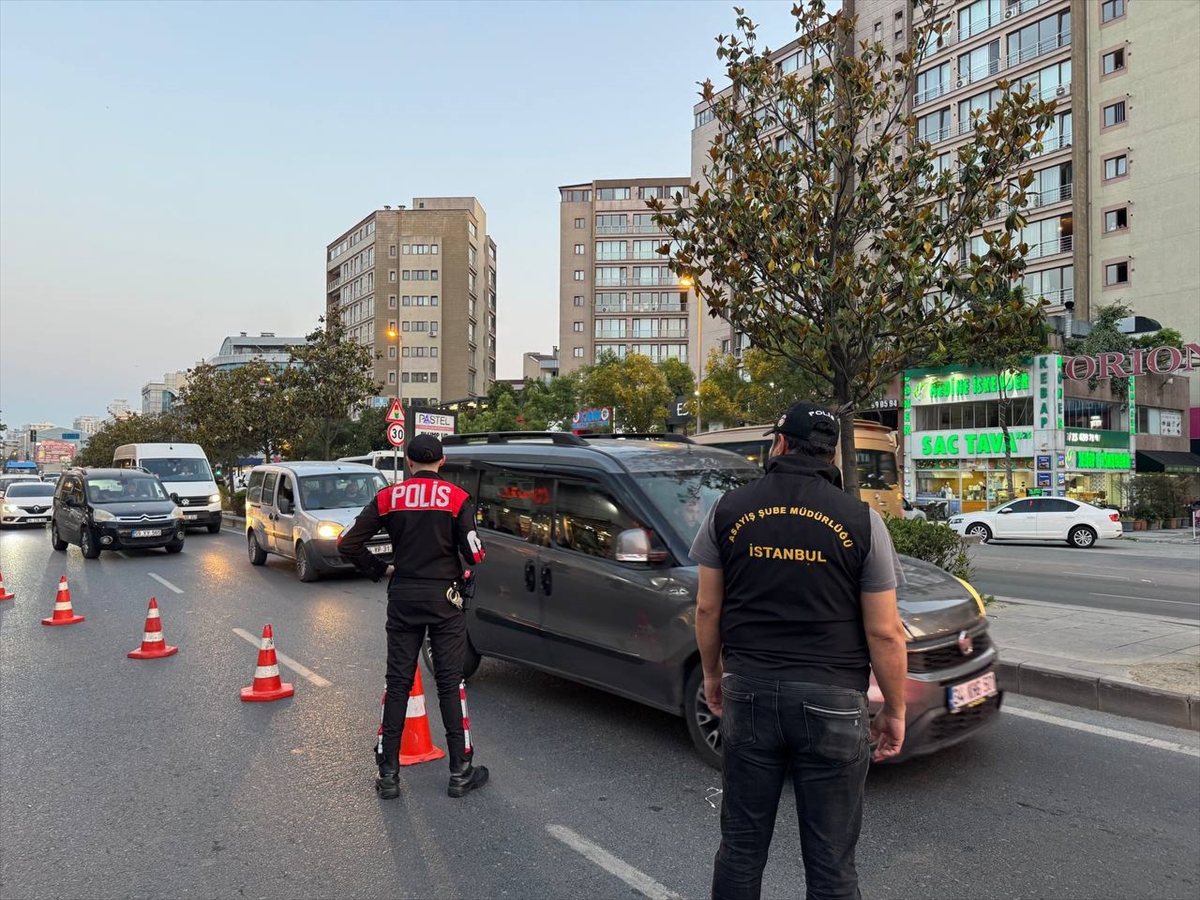 İSTANBUL (AA) – İstanbul Emniyet Müdürü Selami Yıldız, Esenyurt’taki geniş