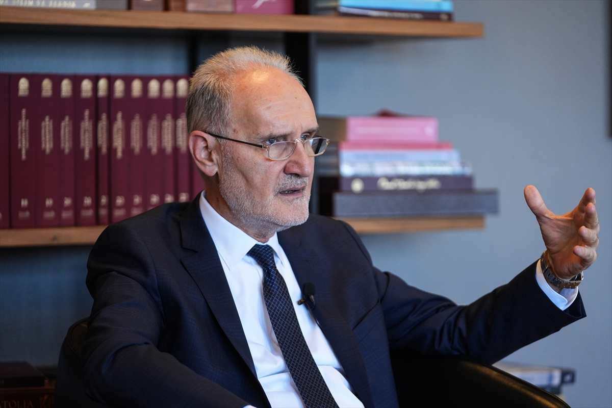- "Kısa vadede finansman maliyetleri aşağıya doğru çekilmeli. Finansmana erişimle