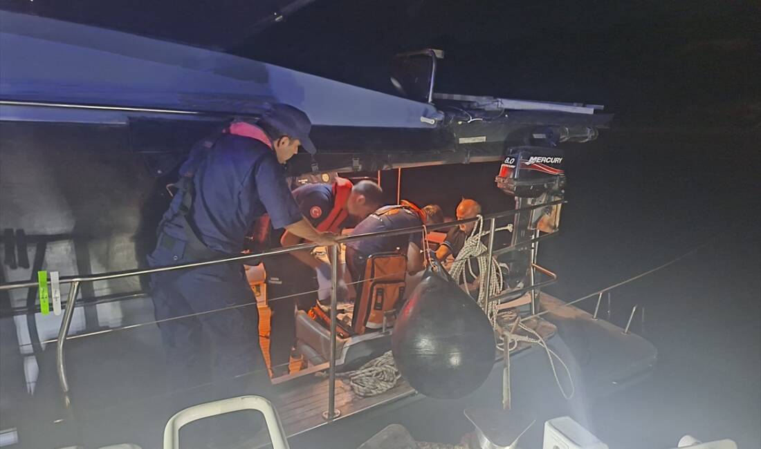İZMİR (AA) – İzmir’in Urla ilçesi açıklarında özel teknesinde rahatsızlanan