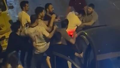 İzmir’in Buca ilçesinde jandarmaya ve polise küfür eden 1 kişi,