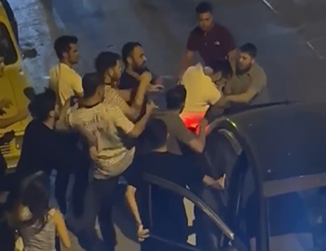 İzmir’in Buca ilçesinde jandarmaya ve polise küfür eden 1 kişi,