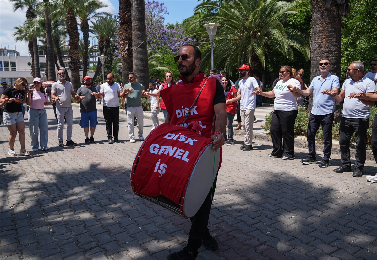 - Genel-İş İzmir 2 No'lu Şube Başkanı Ercan Gül:
- "Kamuoyuna