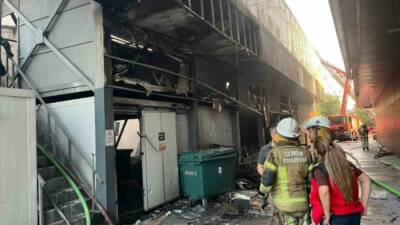 İzmir’in Konak ilçesinde özel bir hastanenin yakınındaki bir inşaat deposunda