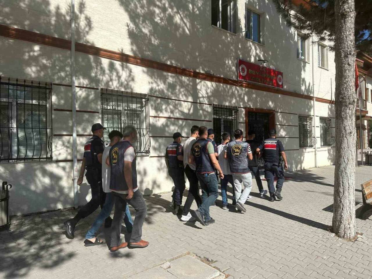 Eskişehir İl Jandarma Komutanlığı ekiplerinin yaptıkları çalışmalar sonucu bir vatandaşın