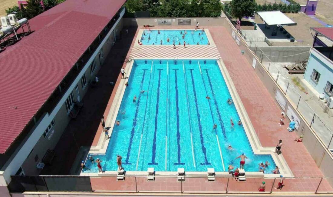 Kahramanmaraş Büyükşehir Belediyesinin yaz spor okullarına 7-14 yaş aralığındaki çocukların