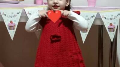 İzmir’in Urla ilçesine tatil için gelen Sarıl Ailesi’nin 3 yaşındaki