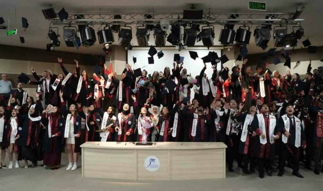 Karabük Üniversitesi (KBÜ) 2024-2025 Akademik Yılı Mezuniyet Törenleri kapsamında, Edebiyat