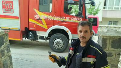 Erzurum’da bir evin havalandırma boşluğuna giren ve burada mahsur kalan