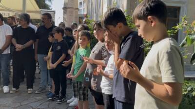 Bursa’da bir ilkokulda karne gününde aniden fenalaşan öğretmen, tüm müdahalelere