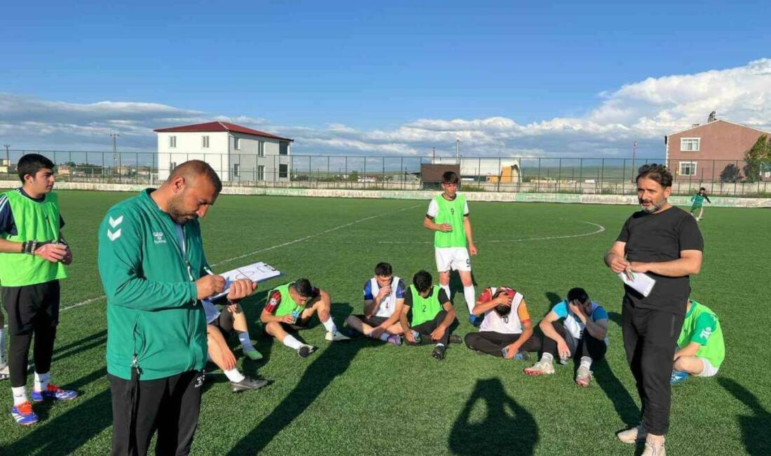 Kars 36 Spor Kulübü’nün altyapı futbolcu seçmelerinde ilk etap tamamlandı.