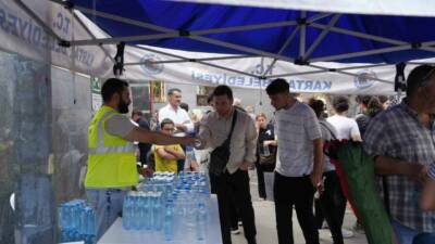 Kartal Belediyesi, hafta sonu gerçekleştirilen Yükseköğretim Kurumları Sınavı’na (YKS) giren