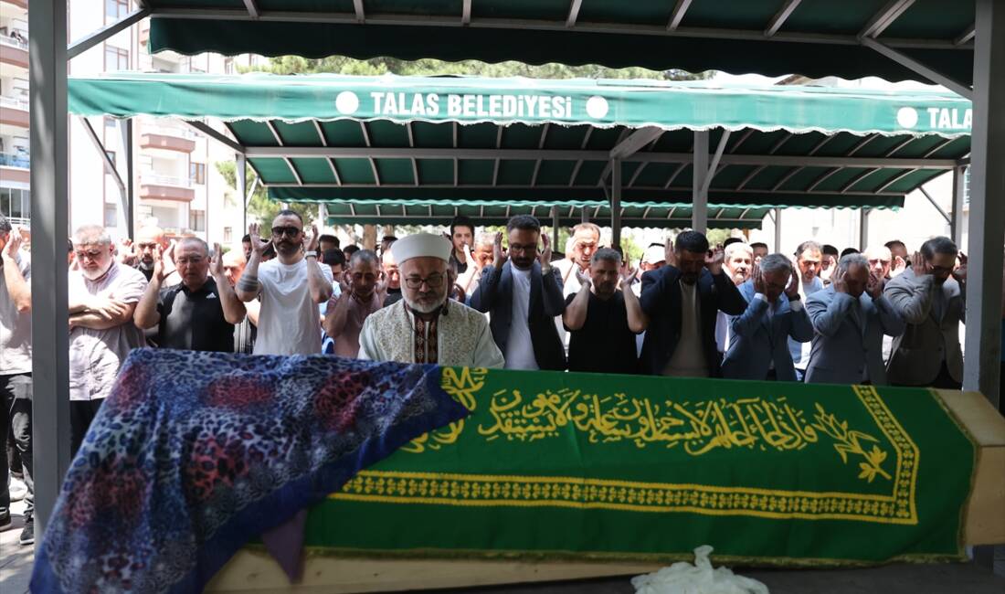 KAYSERİ (AA) – Kayseri’de Kırım Kongo Kanamalı Ateşi (KKKA) şüphesiyle