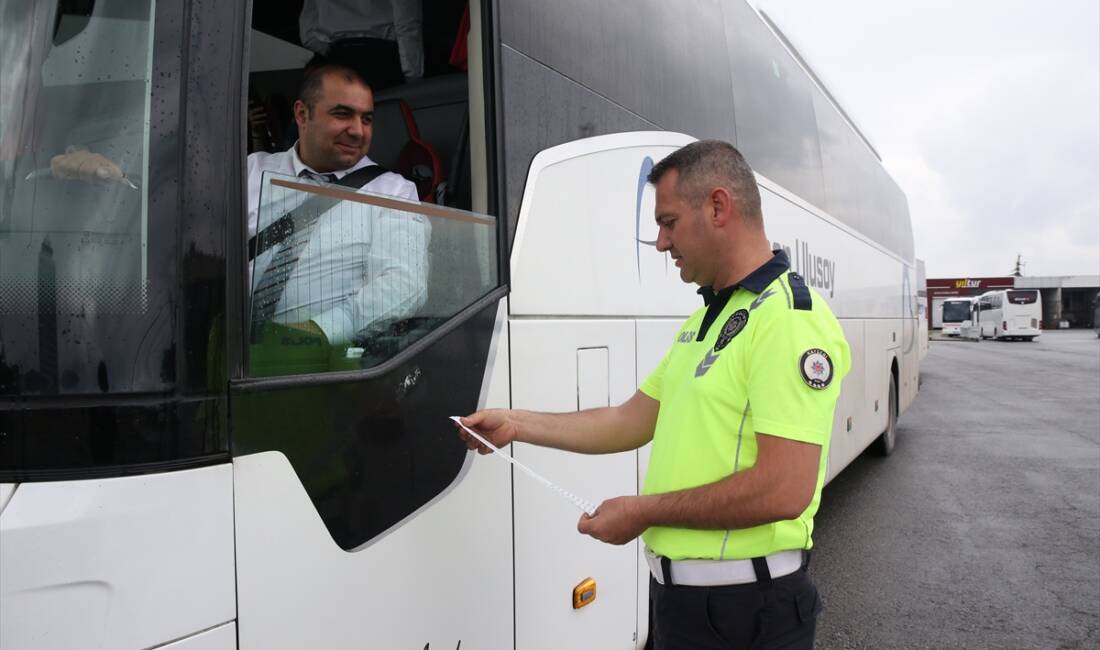 KAYSERİ (AA) – Kayseri’de polis ekipleri, Kurban Bayramı öncesi otogar