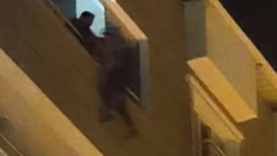 Gaziantep’in İslahiye ilçesinde bir genç, babasının aracıyla kaza yaptı. Olay