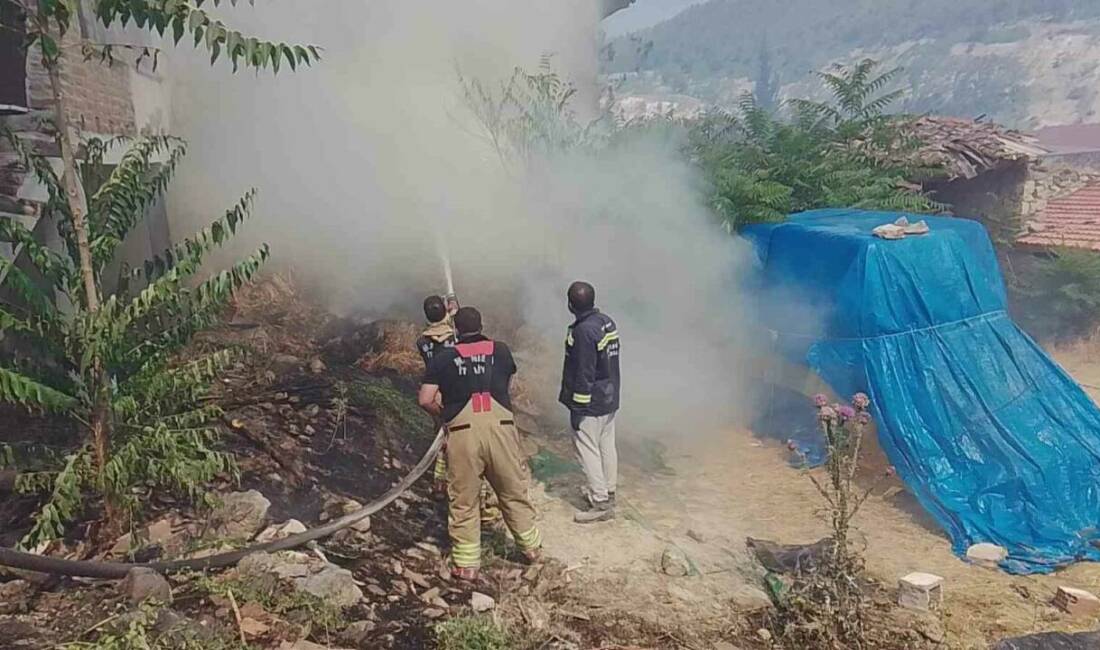 Manisa’nın Kırkağaç ilçesinde devam eden orman yangınında Bostancı Mahallesi tedbir