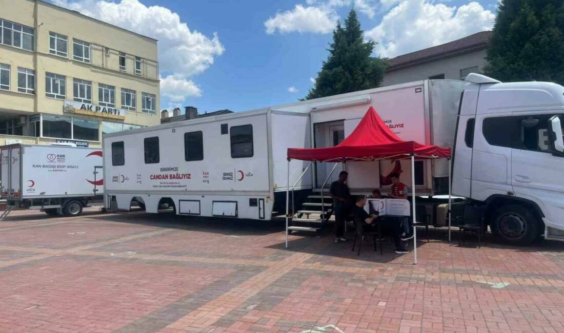 Kızılay’ın gezici kan bağışı tırı, kan stoklarına destek olmak amacıyla