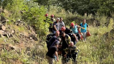 KOCAELİ (AA) – Kocaeli’de ormanlık alanda kayalıklardan düşen kadın hayatını