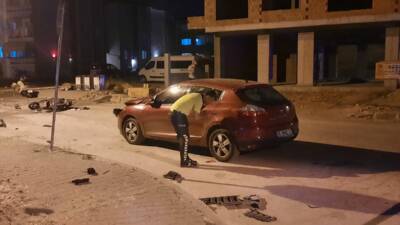 KOCAELİ (AA) – Kocaeli’nin Gölcük ilçesinde otomobille çarpışan motosikletin sürücüsü