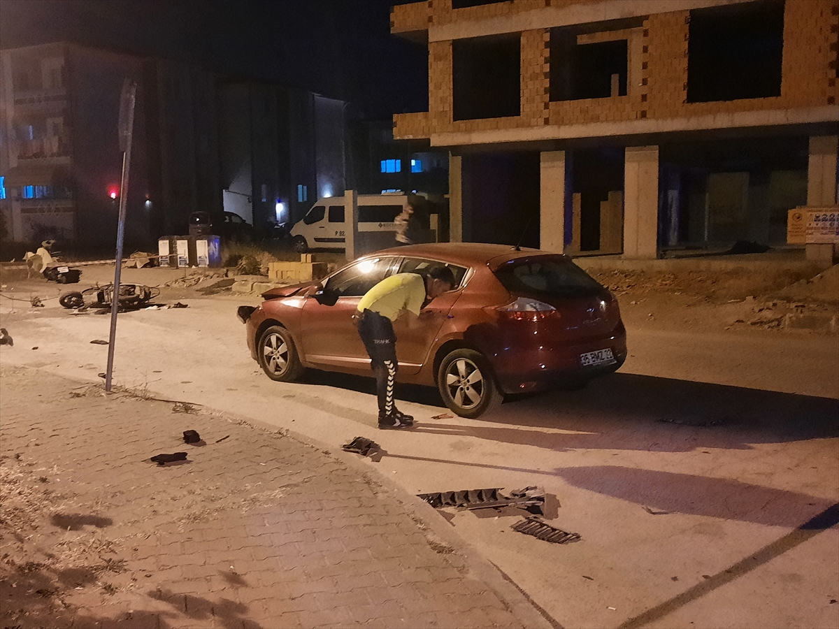 KOCAELİ (AA) – Kocaeli’nin Gölcük ilçesinde otomobille çarpışan motosikletin sürücüsü