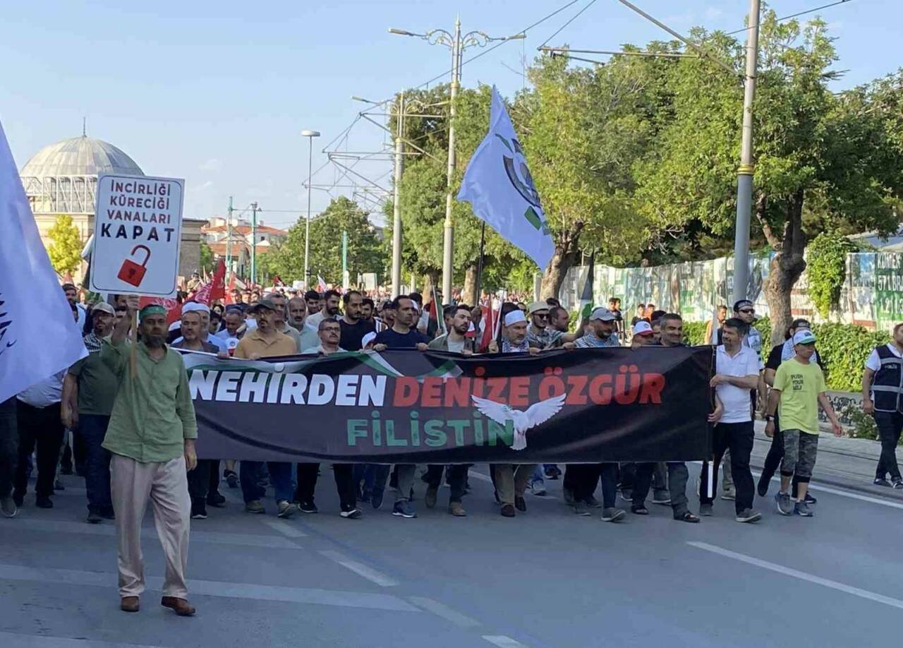 Konya’da Sivil Toplum Kuruluşları Platformu tarafından Gazze İçin Küresel Vicdan