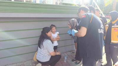 Antalya’nın Manavgat ilçesinde 2 otomobilin çarpışması sonucu meydana gelen kazada