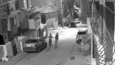 Küçükçekmece’de bir ikametin balkonuna atılan torpil büyük paniğe neden oldu.