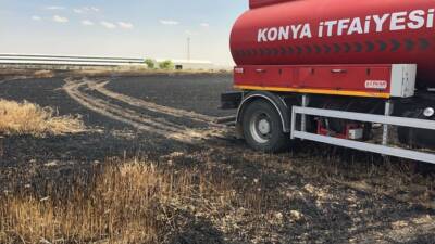 Konya’nın Kulu ilçesinde hasadı yapılmamış 35 dekarlık buğday tarlasında çıkan