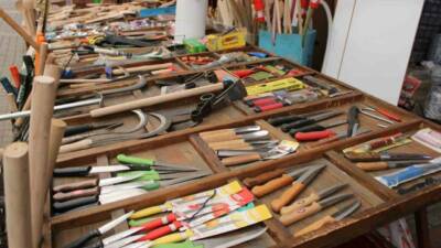 Kurban Bayramı’na sayılı günler kala bıçakçılarda hareketlilik yaşanırken, kurbana acı