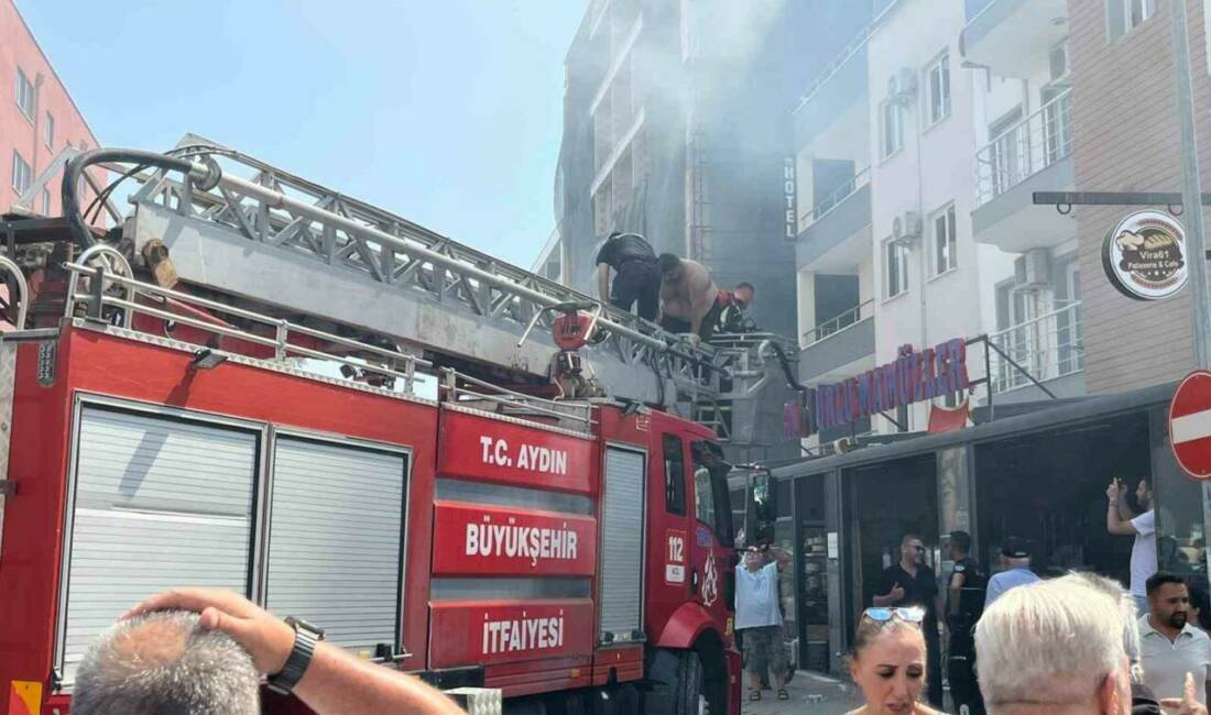 Aydın’ın Kuşadası ilçesi Cumhuriyet Mahallesi’nde öğle saatlerinde çıkan yangın paniğe
