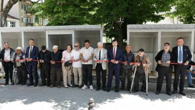 Kütahya Belediyesi tarafından ayakkabı boyacılarının daha sağlıklı ve güvenli şartlarda