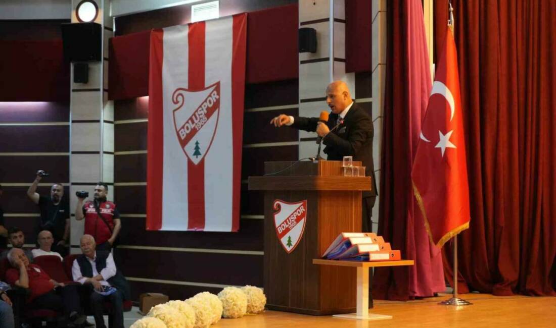 Boluspor’da gerçekleştirilen olağan genel kurul toplantısında iş insanı Mahmut Alan,