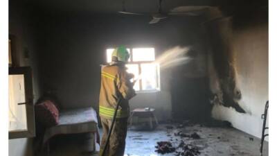 Mardin’in Derik ilçesinde iki katlı bir evde çıkan yangında, yalnız