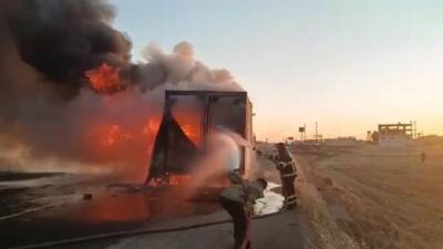 Mardin’de seyir halindeyken alev alan kamyon, kullanılmaz hale geldi. Olay,