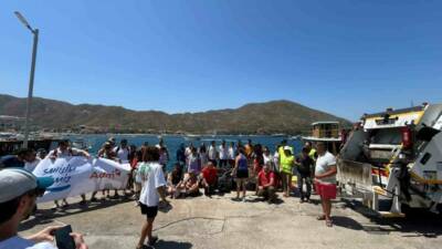 Muğla’nın Marmaris ilçesinde gönüllülerce temizlik harekâtı başlatıldı. Marmaris’te ki çevre