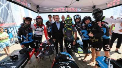 Türkiye’de ilk kez Çeşme’de gerçekleştirilen Dünya Motosurf Şampiyonası’nda açıklamalarda bulunan