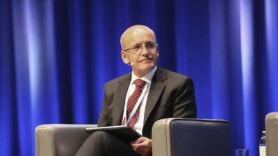 Hazine ve Maliye Bakanı Mehmet Şimşek, resmi temaslarda bulunmak üzere