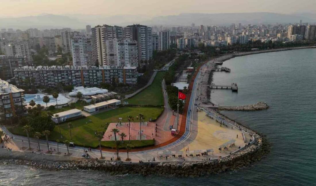 Mersin Büyükşehir Belediyesi sorumluluğundaki ‘Kültür Park’, Akdeniz’in eşsiz manzarası ve