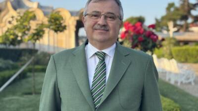 - Milli Saraylar İdaresi Başkan Yardımcısı Prof. Dr. Ahmet Çapoğlu:
-