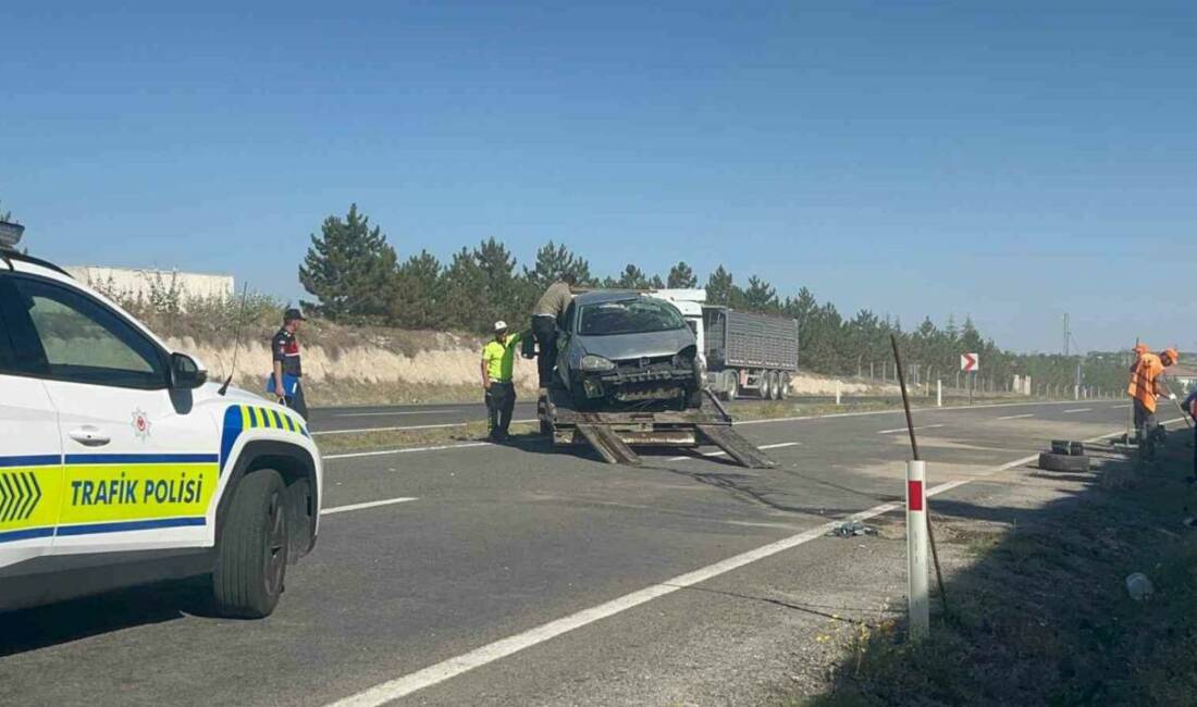 Nevşehir’de kontrolden çıkan otomobil takla atarak karşı şeride geçti. Kazada