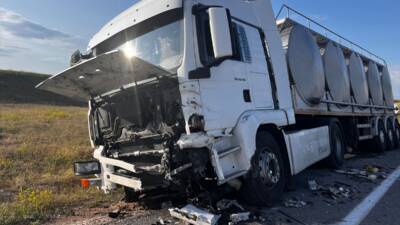 NEVŞEHİR (AA) – Nevşehir’in Hacıbektaş ilçesinde otomobil ile tırın çarpışması