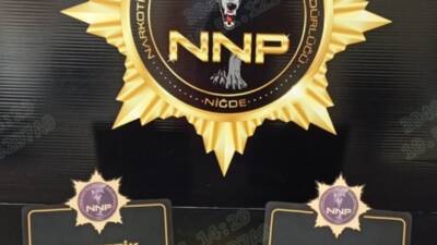 NİĞDE (AA) – Niğde’de düzenlenen uyuşturucu operasyonlarında gözaltına alınan 8