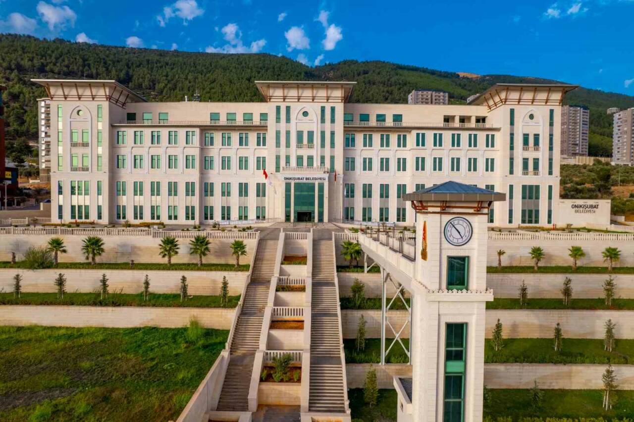 Kahramanmaraş Onikişubat Belediyesi, bazı art niyetli kişilerin dolandırıcılık amacıyla kurumun,