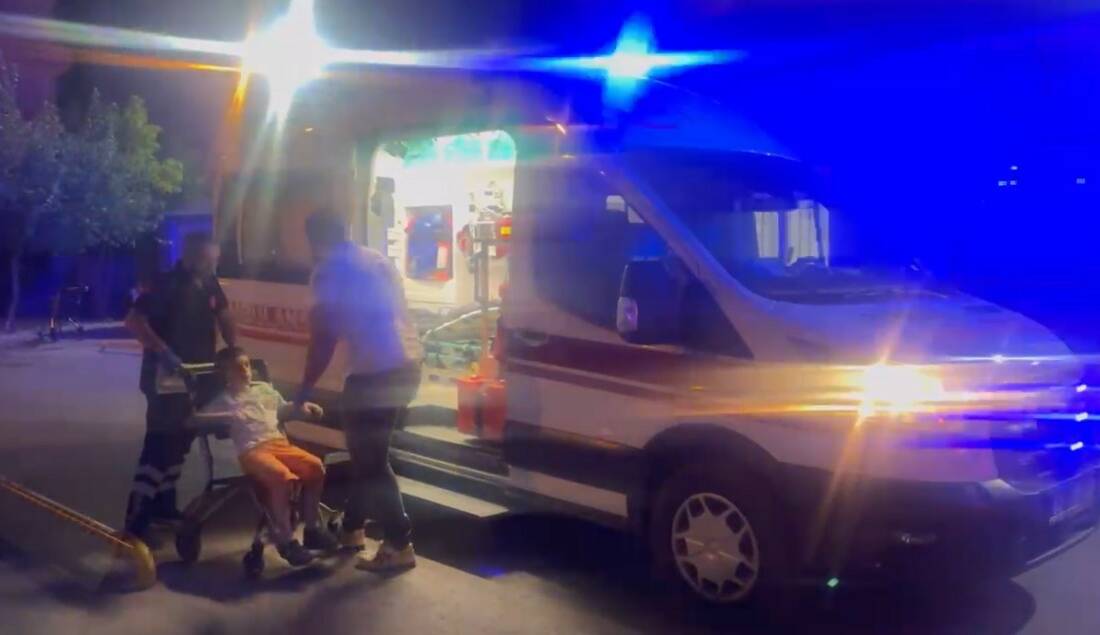 Adıyaman’da sürücüsünün direksiyon hakimiyetini kaybettiği otomobilin şarampole yuvarlanması sonucu 4